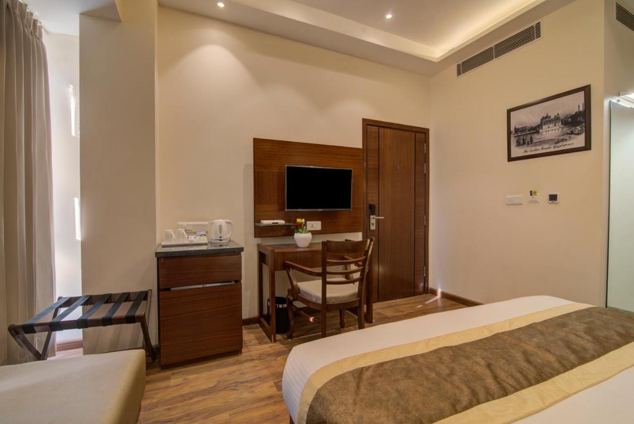 Amritara Sadka Amritsar Exterior foto